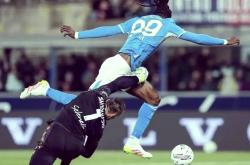 开云体育登录-意甲联赛进入白热化阶段，球队们拼尽全力争胜