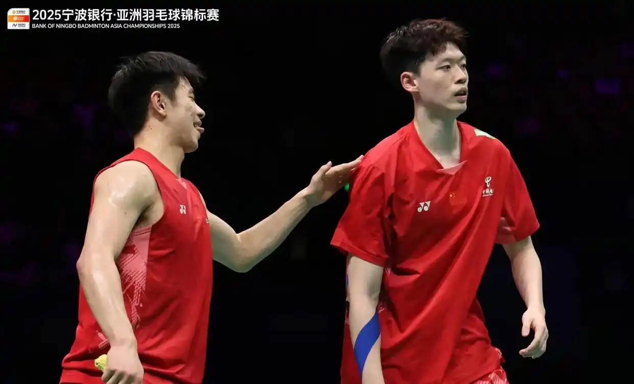 中国羽毛球队完胜丹麦羽毛球队，陶菲克关键制胜的简单介绍