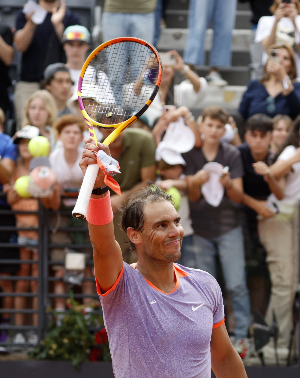 西班牙网球队绝地反击日本网球队，纳达尔统治全场的简单介绍