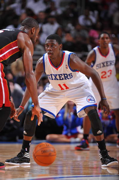 天津队力克76人，霍勒迪关键制胜的简单介绍