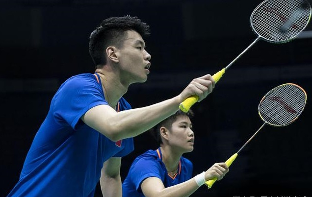 韩国队完胜印度队，黄鸭组合统治全场